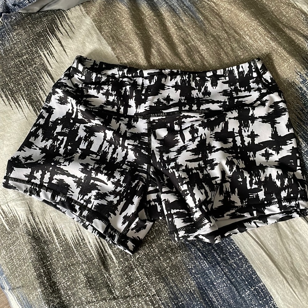 Born Primitive shorts